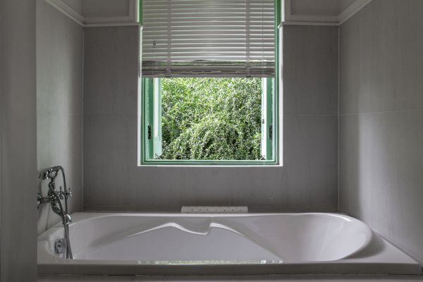 Fiberglass Tub Installation in Springboro